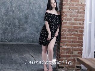 LauraSexySmile