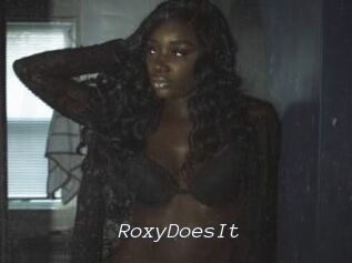 RoxyDoesIt