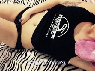 Sexyblondie19