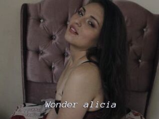 Wonder_alicia